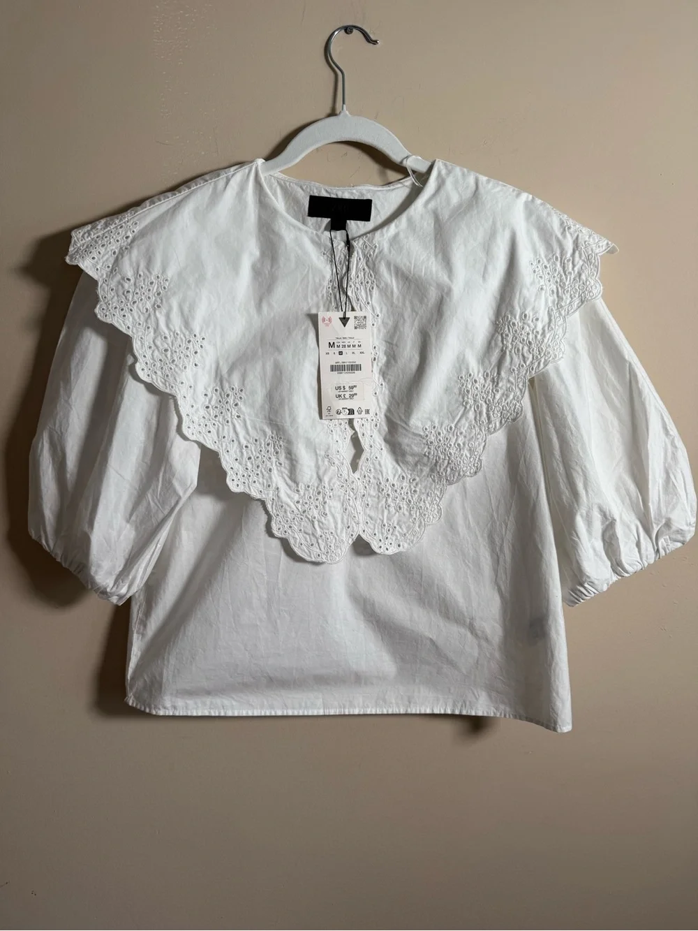 Zara White Eyelet Scallop Collar Puff Sleeve Blouse